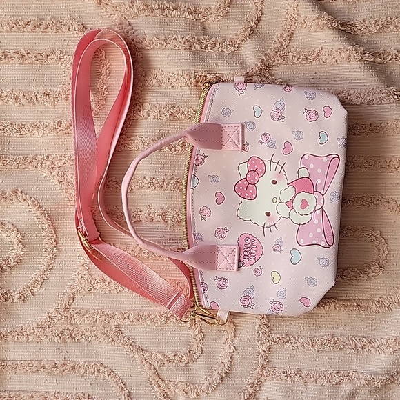 Hello Kitty Handbag with adjustable shoulder strap, pink 💗.  NWOT. - Picture 5 of 10